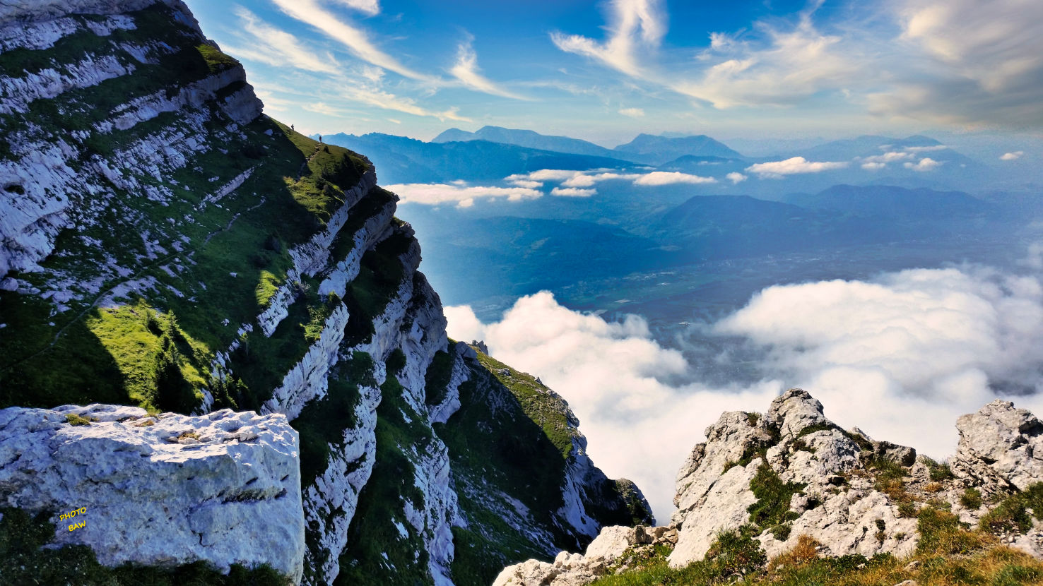 sangle vertigineux de Barrère Dent de Crolles Paysages et panoramas du massif de la Chartreuse en randonnée