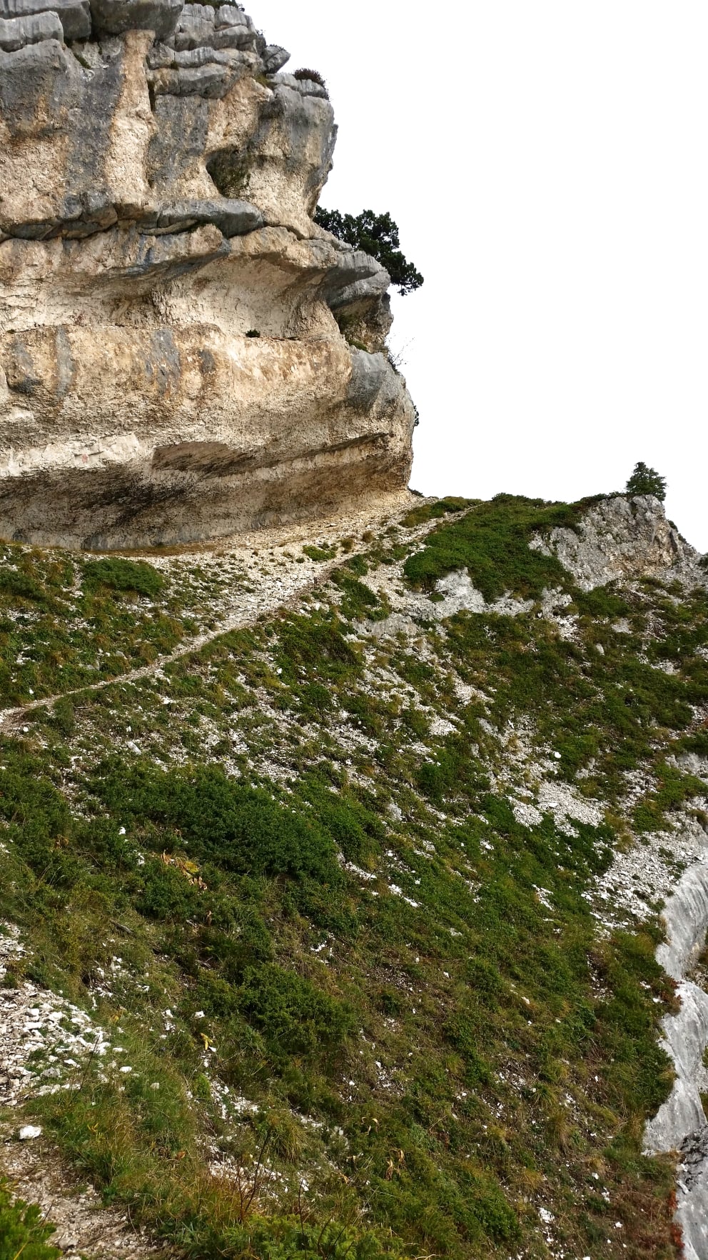 randonnée au Pas de Rocheplane et son monolithe   massif de la Chartreuse