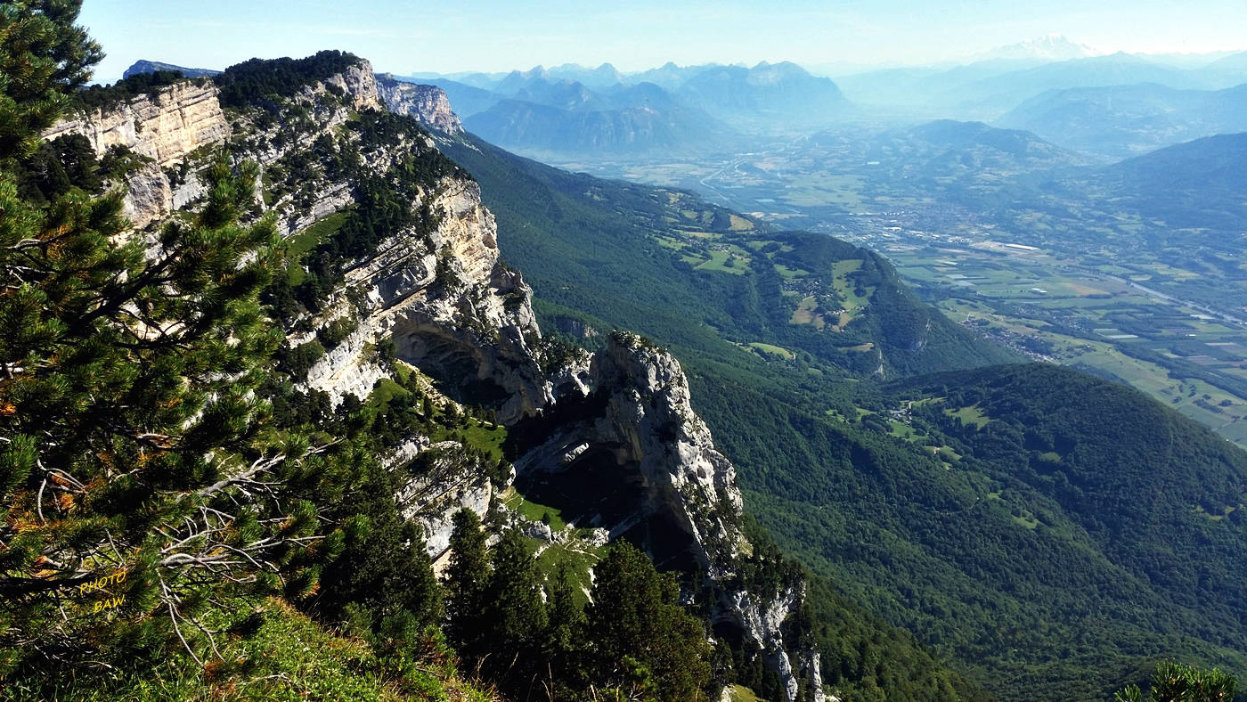 sangle de la tour percée en chartreuse