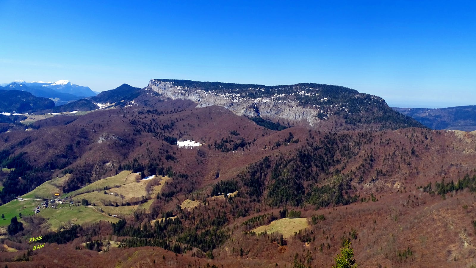 randonnée au Mont Outhéran  et pointe de la Cochette massif de la Chartreuse