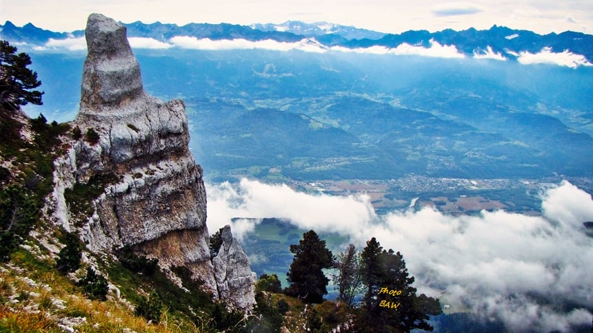 Monolithe du pas de Rocheplane randonnée en Chartreuse